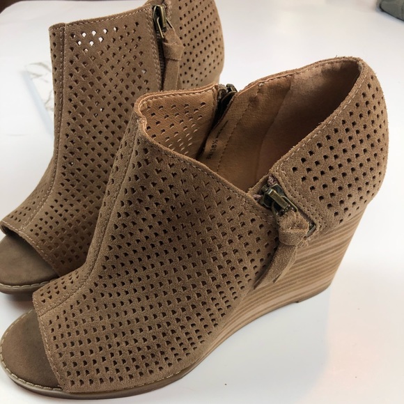perforated wedge booties